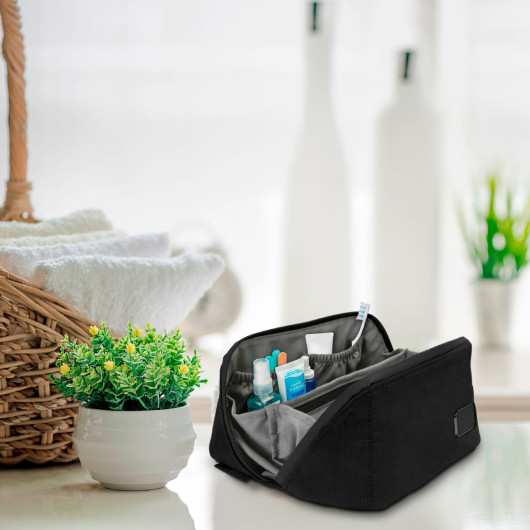 SPICE Waste2Gear Dopp Kits Feature